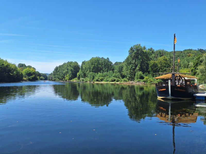 boot op rivier dordogne EF wen